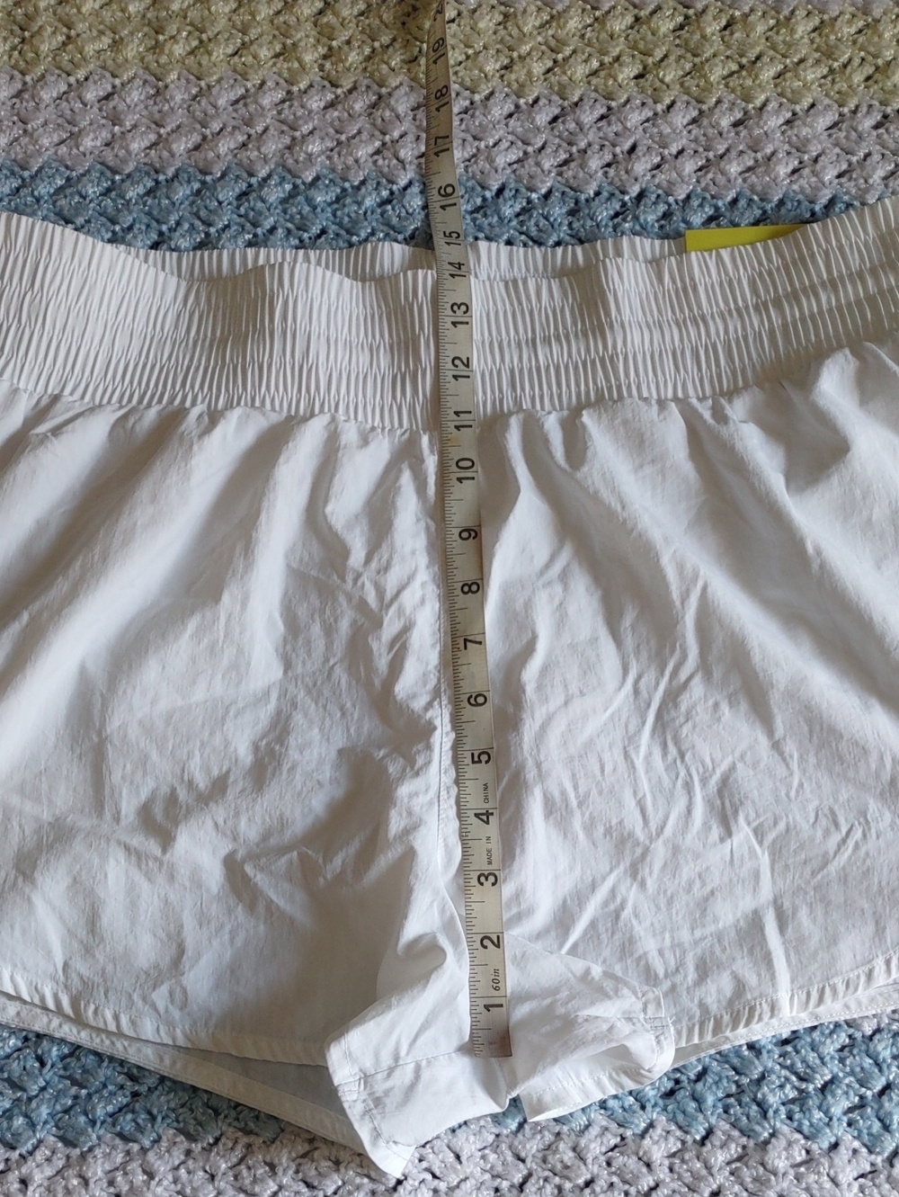All In Motion Large White High Rise Crinkle Short - Picture 8 of 16